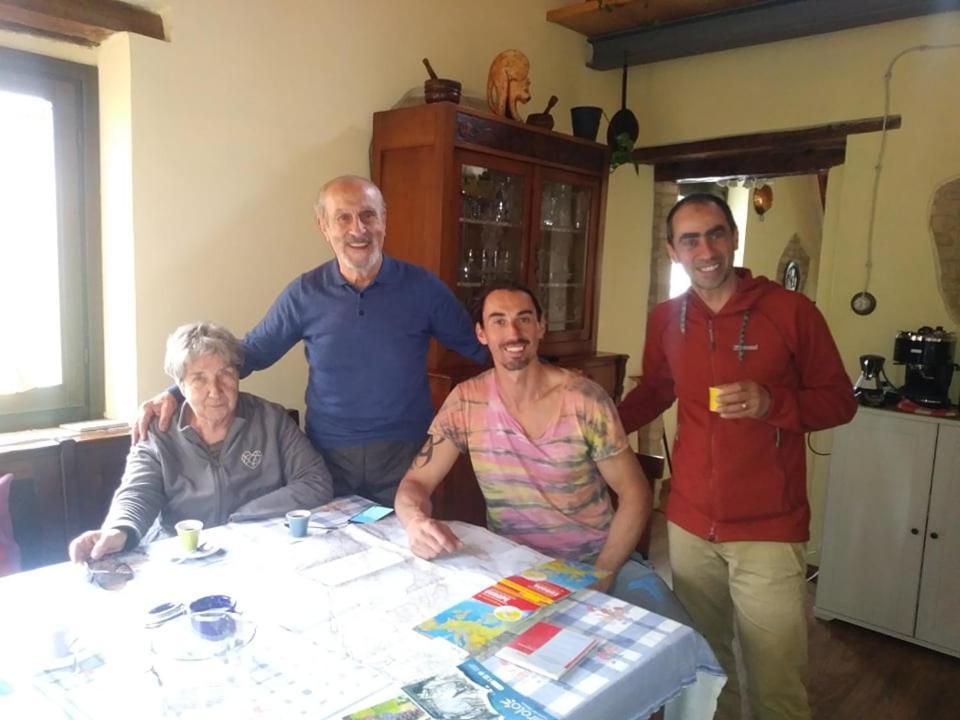Agriturismo Campo Aperto Belvedere Ostrense Eksteriør bilde